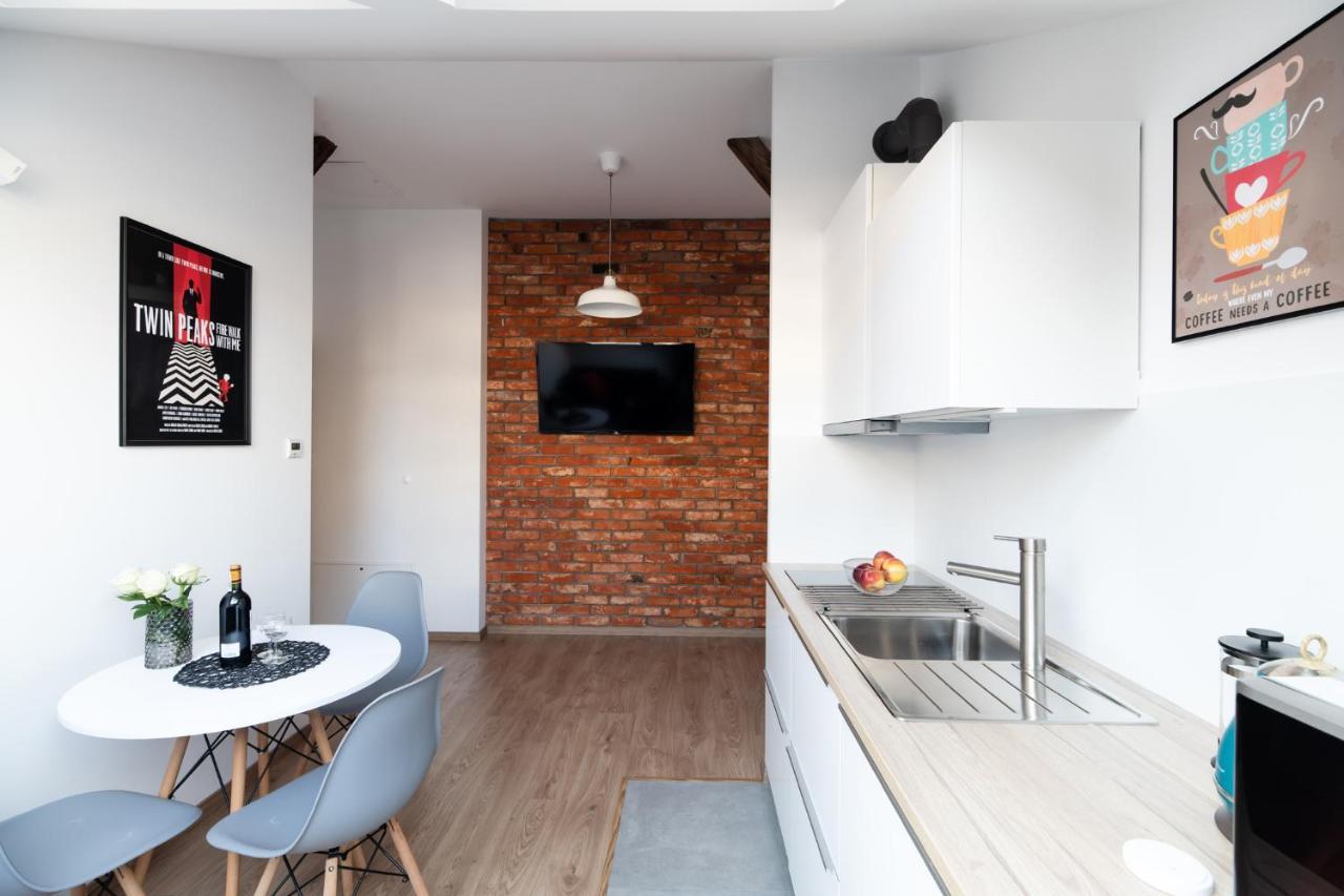 Neo Sky Apartment, Free Parking, 15 Min Walk Old Town&Kazimierz - By Homelike クラクフ エクステリア 写真